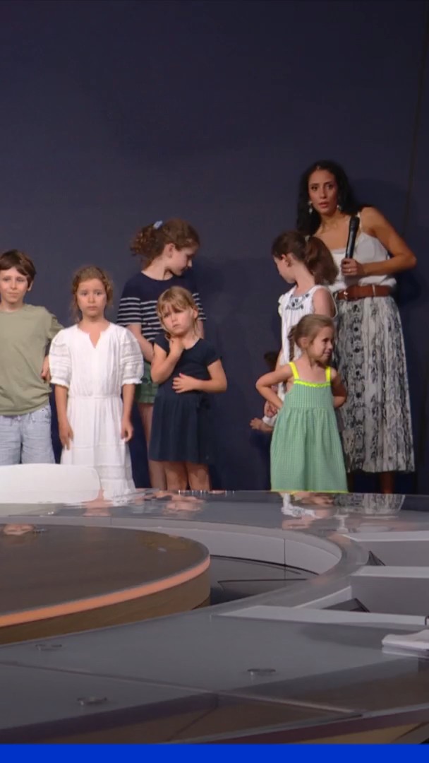 💬 "Pourquoi il n'y a pas la clim dans les écoles ?" 🧒 Canicule: le ministre de l'Éducation, Édouard Geffray, répond aux questions des enfants des salariés de BFMTV