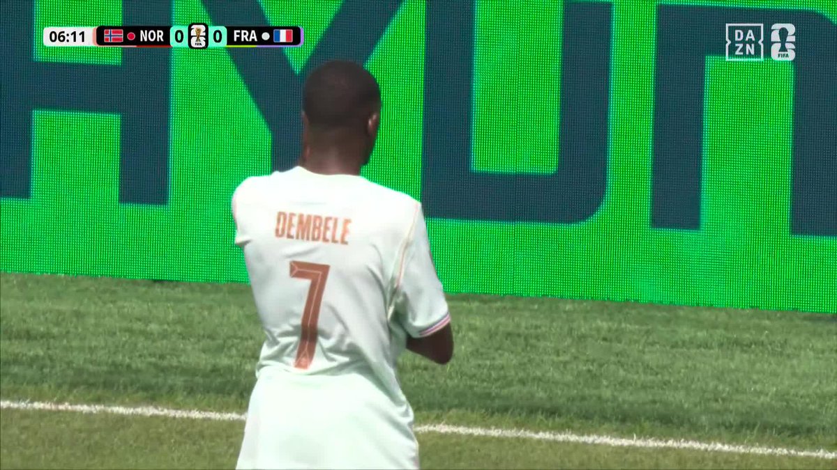 鋭い一撃🔥 デンベレが右足で突き刺す 開始7分で先制🇫🇷 🏆️#FIFAワールドカップ グループI 🆚ノルウェー×フランス 📱#DAZN ライブ配信中 ※6/30(火) 2:00「ブラジル×日本」戦は DAZNで無料ライブ配信(登録不要) #本気で楽しむならDAZN コカ・コーラ
