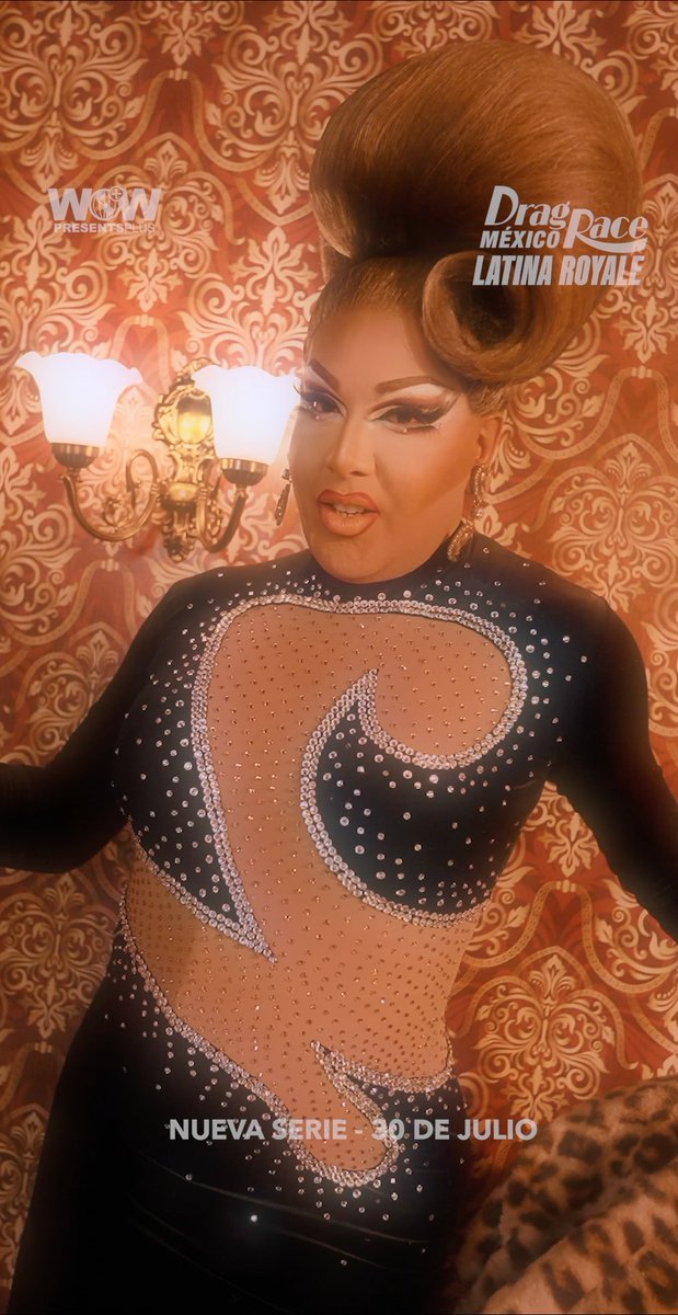 Representando a Puerto Rico y RuPaul’s Drag Race: ALEXIS MATEO 🇵🇷 @alexismateo79 Meet The Queens de Drag Race México: Latina Royale: ➡️ 30% OFF con LATINAROYALE #DragRaceMexico: Latina Royale estrena el 30 de julio. 🌎 WOW Presents Plus en todo el mundo