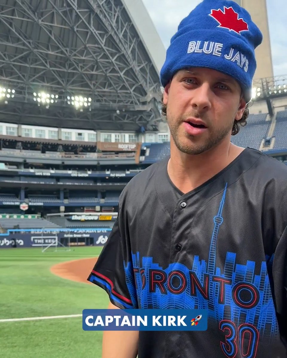 Press ❤️ if you STAN Captain Kirk 🚀