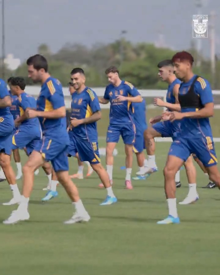 📹💥 ¡Equipo unido y en preparación desde el Centro de Entrenamiento Tigres! ¡Vamos, banda! 🐯
