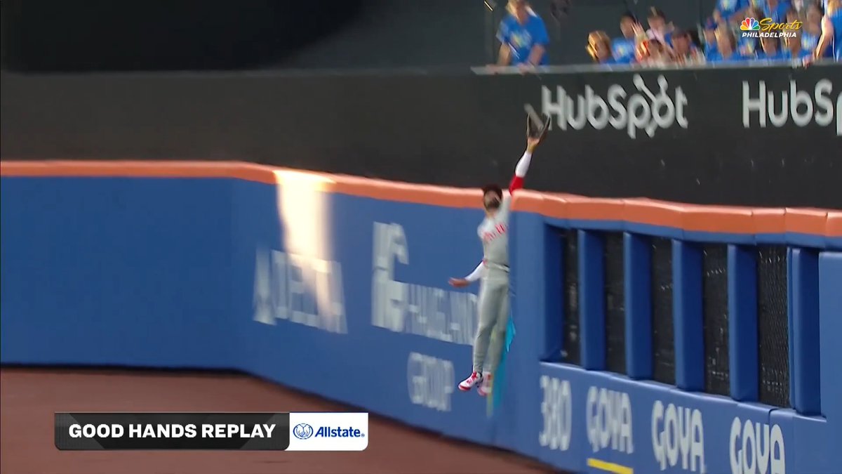 We still cannot believe this catch 😮 Did Derek Hill just make the play of year?!