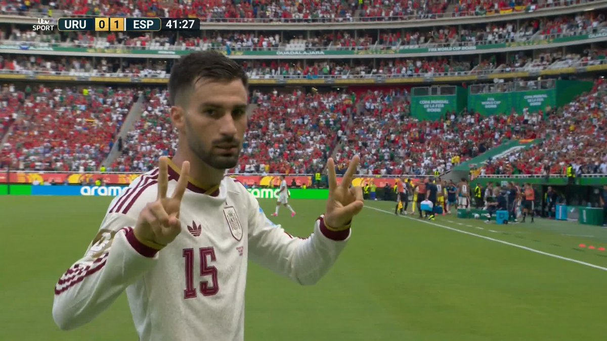 Really POOR from Uruguay keeper Muslera… Uruguay look like they’ll be heading back home ✈️