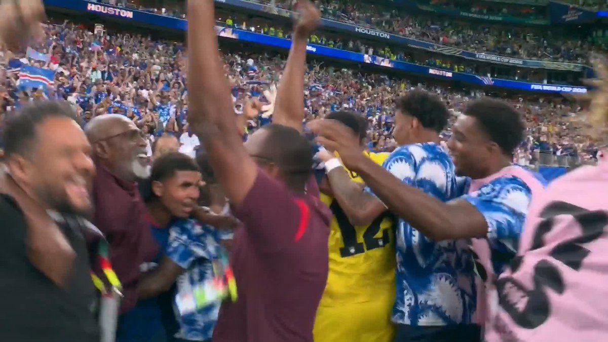 The moment Cape Verde secured their place in the knockout stage of the 2026 World Cup 😍🇨🇻