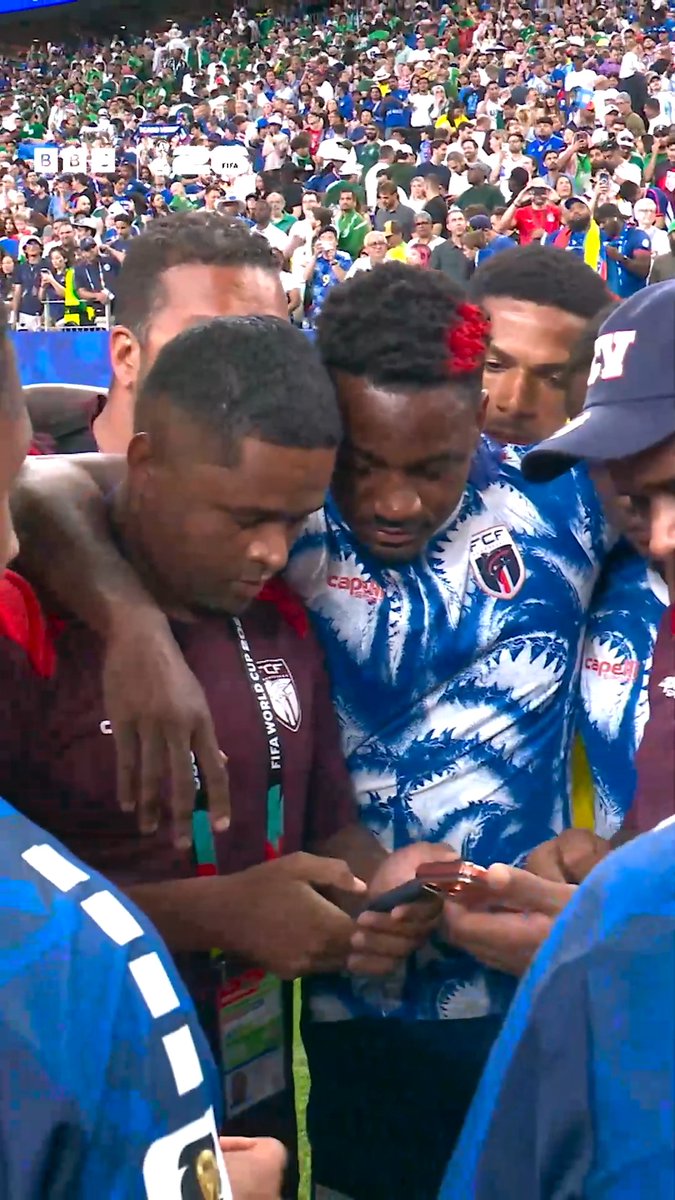 A nervy finish for Cape Verde 🇨🇻😅 They were left waiting on the result of Spain v Uruguay to confirm their place in the knockout stages. Their reaction says it all... 😁