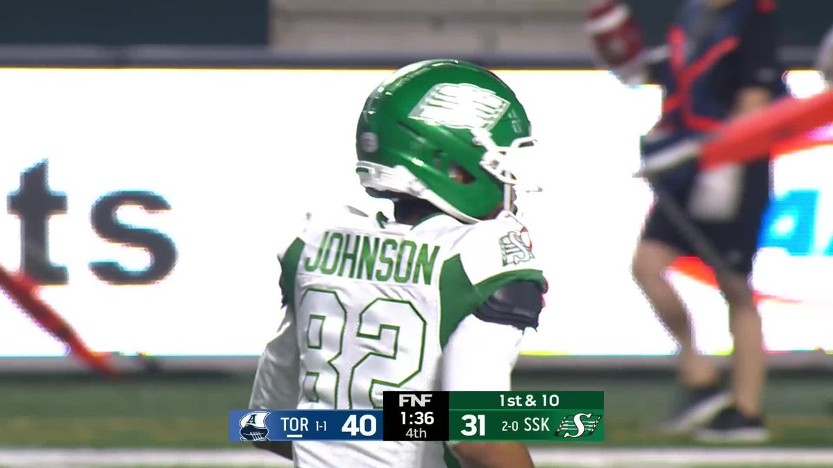 HOW DID HE CATCH THAT! Jaylen Johnson made a SLICK one-handed catch. #CFL