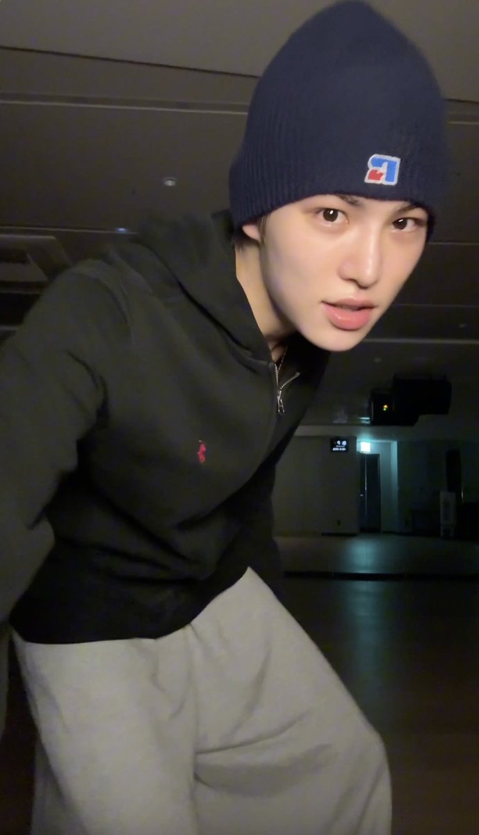 I can give you Gatsby #민제 #Minje #KickFlip #킥플립