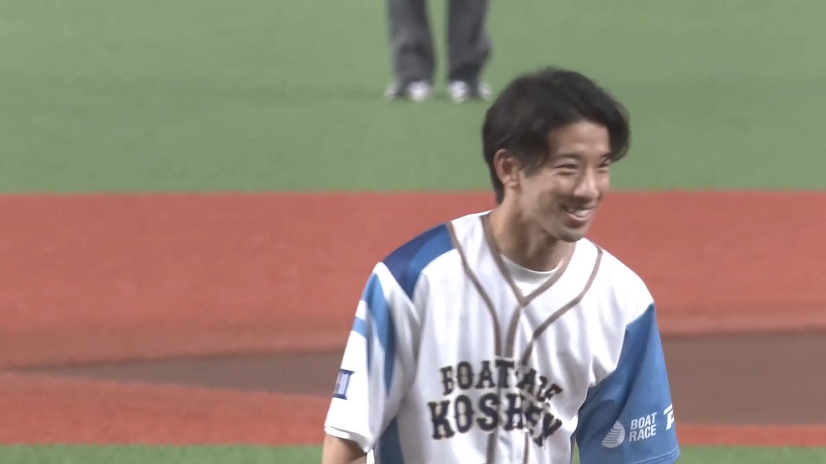 ライオンズOBで現在はボートレーサーとしてご活躍中の 野田昇吾 選手が始球式に登場✨ 👇スマホ・テレビで試合観戦！