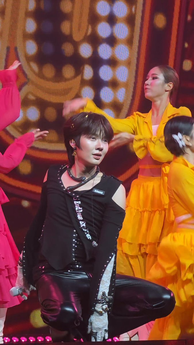 ท่าเอนดิ้งแฟรี่แม่งูเอ๋ยที่หลากอารมณ์ที่สุด ปิง เราเป็นคนสวย ปิง ! สวยมักนก ตลกมักได้ ชีทั้งสวยทั้งตลกเลยได้ผู้ชายหล่อสี่สิบของโลกไป 5555555555 KHEMJIRA KHONKAEN TOUR #KhemjiraInKhonkaen #nampingster