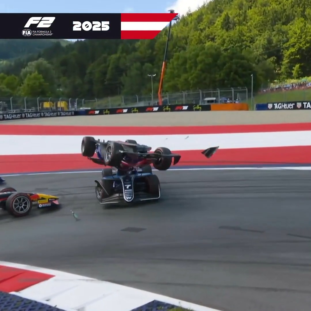 There's always action in Austria 💥🇦🇹 Sami Meguetounif and Luke Browning came to blows in last year's Sprint Race in a spectacular looking incident 😲 Thankfully, both drivers were ok 👍 #F2 #AustrianGP