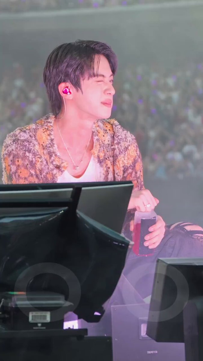 Seokjin’s iconic wink 😉