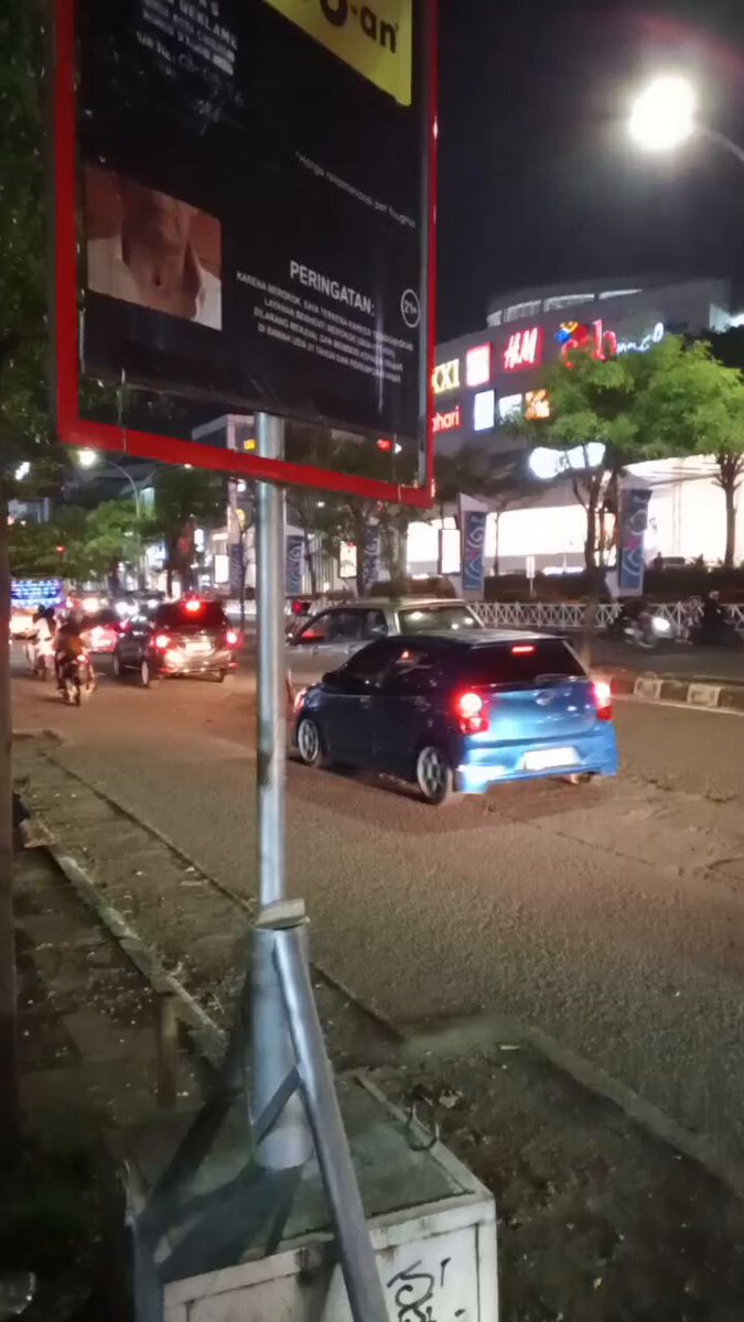 Lalulintas yang sangat padat