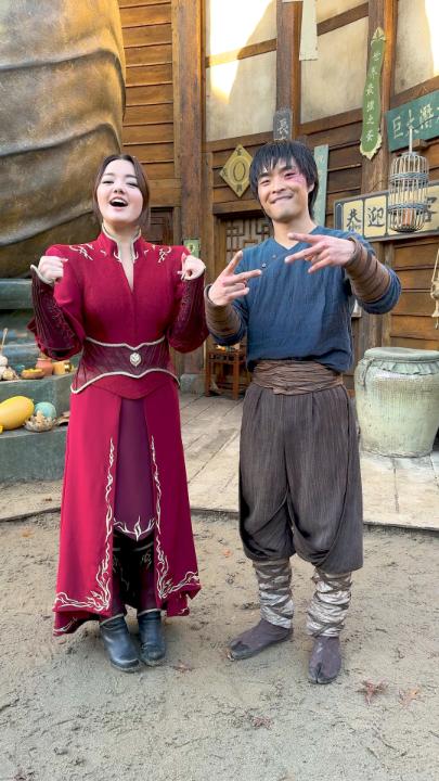 Dallas Liu and Elizabeth Yu talk on set about filming Fire Siblings Zuko and Azula's first scene together 🔥