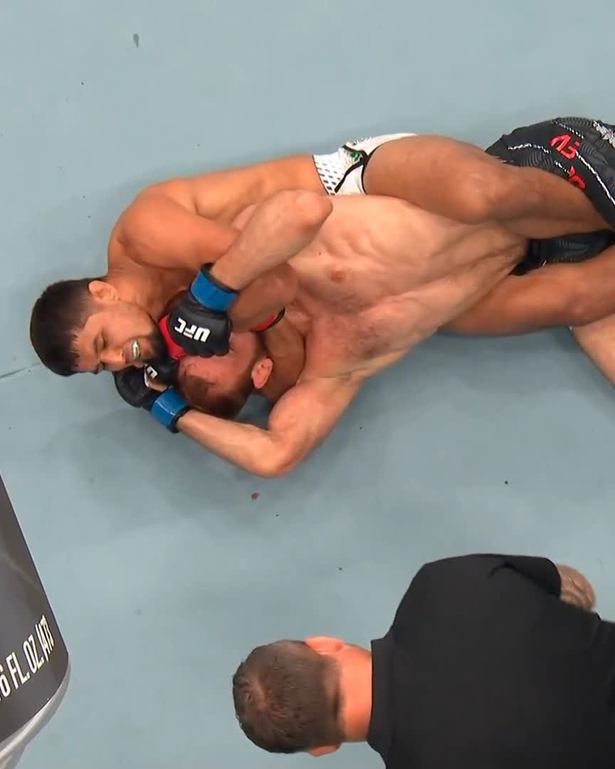 SUBMISSION SPECIALIST 🤩 @Nursulton_MMA locks in submission #21 at #UFCBaku! [ LIVE NOW on @ParamountPlus ]