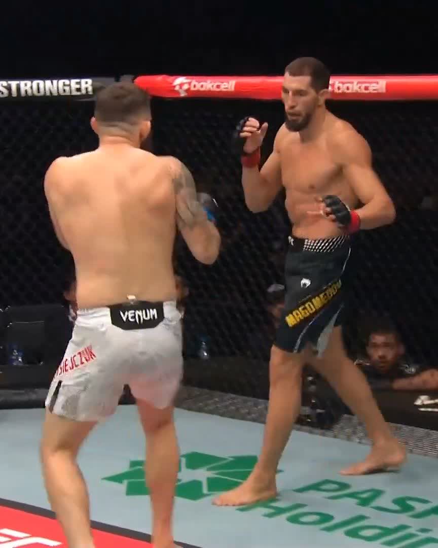 AS GOOD AS IT GETS😮‍💨 Abus Magomedov locks in the submission to open the main card of #UFCBaku! [ LIVE NOW on @ParamountPlus ]