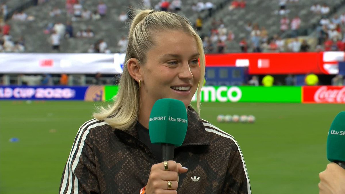 🗣️ "I wish I played like Harry Kane. I think he's brilliant, he's a phenomenal player, someone that I love watching." ❤️ From one England No. 9 to another 🏴 Lionesses
