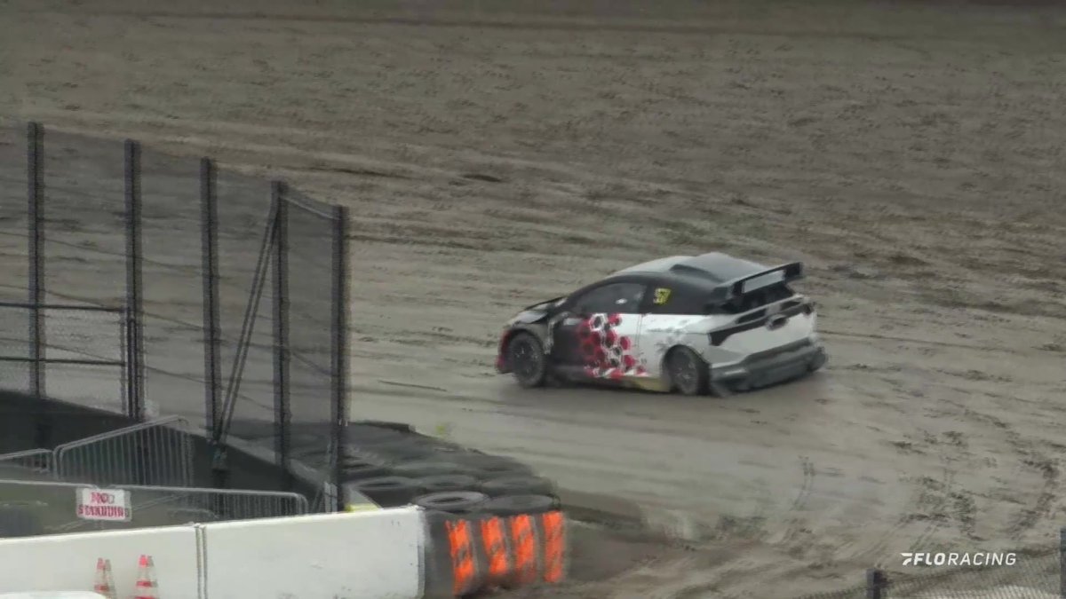 💥 Lia Block into the wall at ELDORA SPEEDWAY! #RallyX