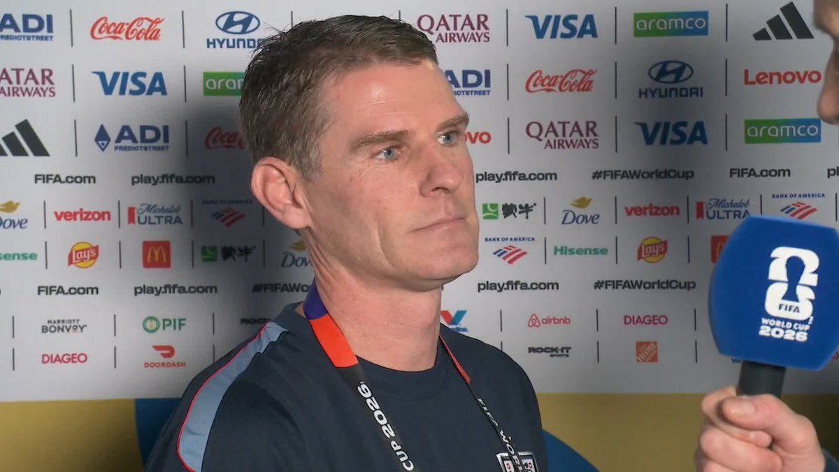 🗣️ "We had too many central ball losses and that opened us up to counterattacks" England assistant head coach Anthony Barry speaks with Gabriel Clarke at halftime