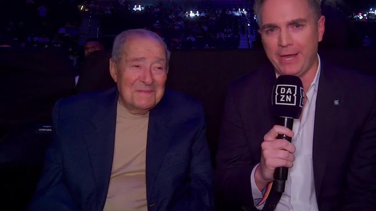 .Chris Mannix is ringside with the Godfather of boxing Bob Arum 🐐 🏆 Buy Zayas vs Ennis here ➡️
