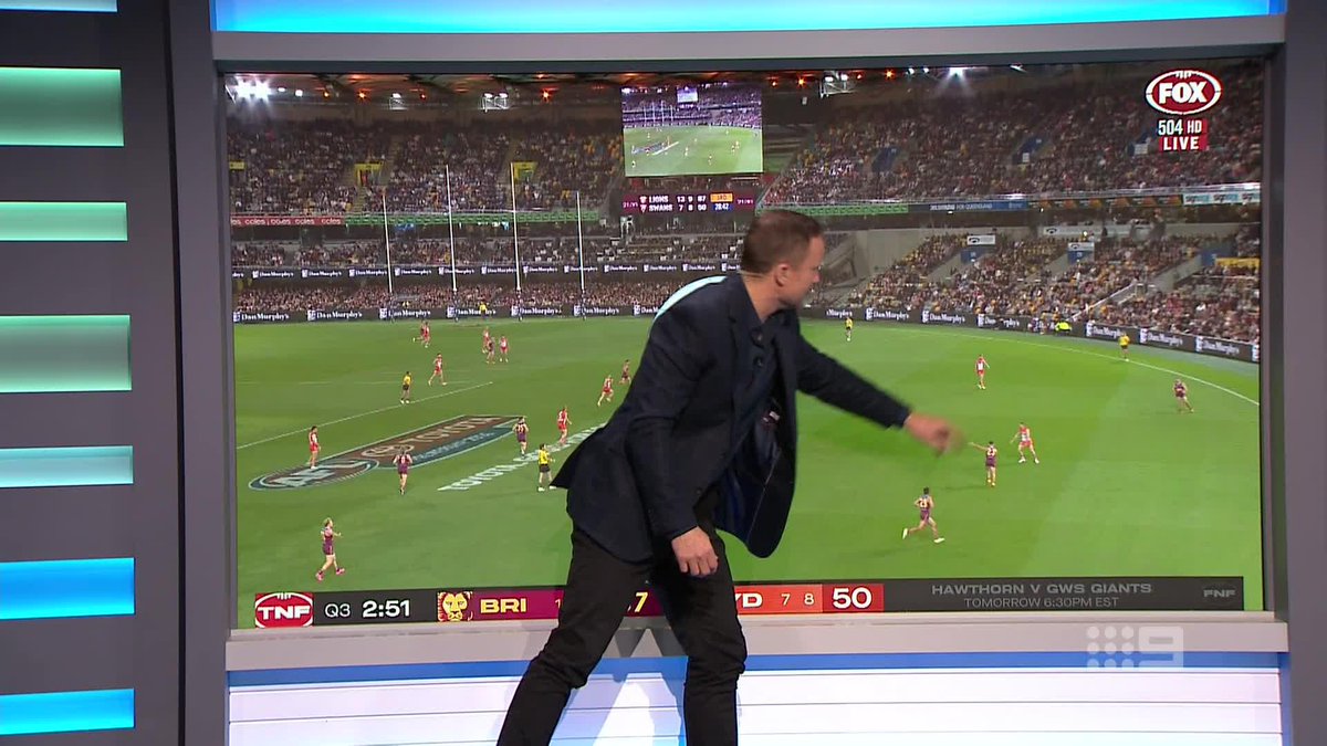 "It's like a training drill... Sydney need to be able to stop this to win a flag." Browny's concern about the Swans struggles to defend against the best sides. #9AFLSFS | Watch on 9 & 9Now 🖥️