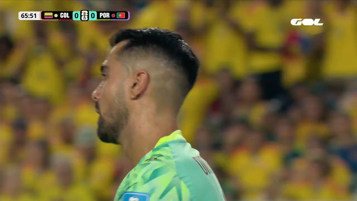 Diogo Costa es el muro de Portugal 😳