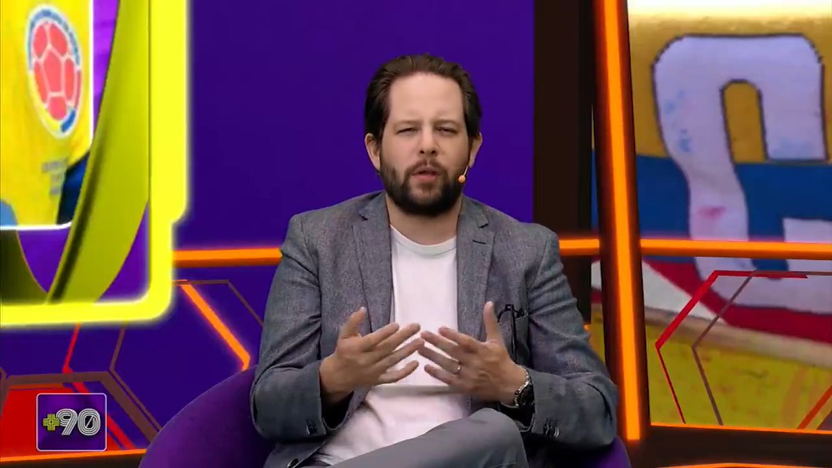 "DECEPCIONANTE LO DE PORTUGAL" 🫠 🇵🇹 La mesa de #90xFSMX debate sobre el rendimiento del cuadro luso en #LaCopaxFSMX 🧐 Pero todos concuerdan en que este fue de los mejores juegos del torneo 🤩
