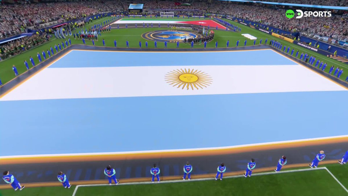 Sean eternos Así sonó el Himno Nacional Argentino en Dallas. La Selección cierra su fase de grupos ante Jordania