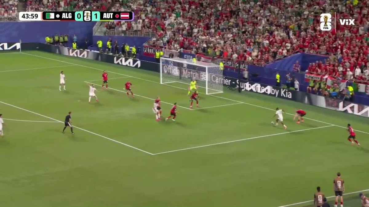 Argelia acaba de meter el gol del mundial, que el balón no haya salido por el banderín de córner le da +1000 de aura