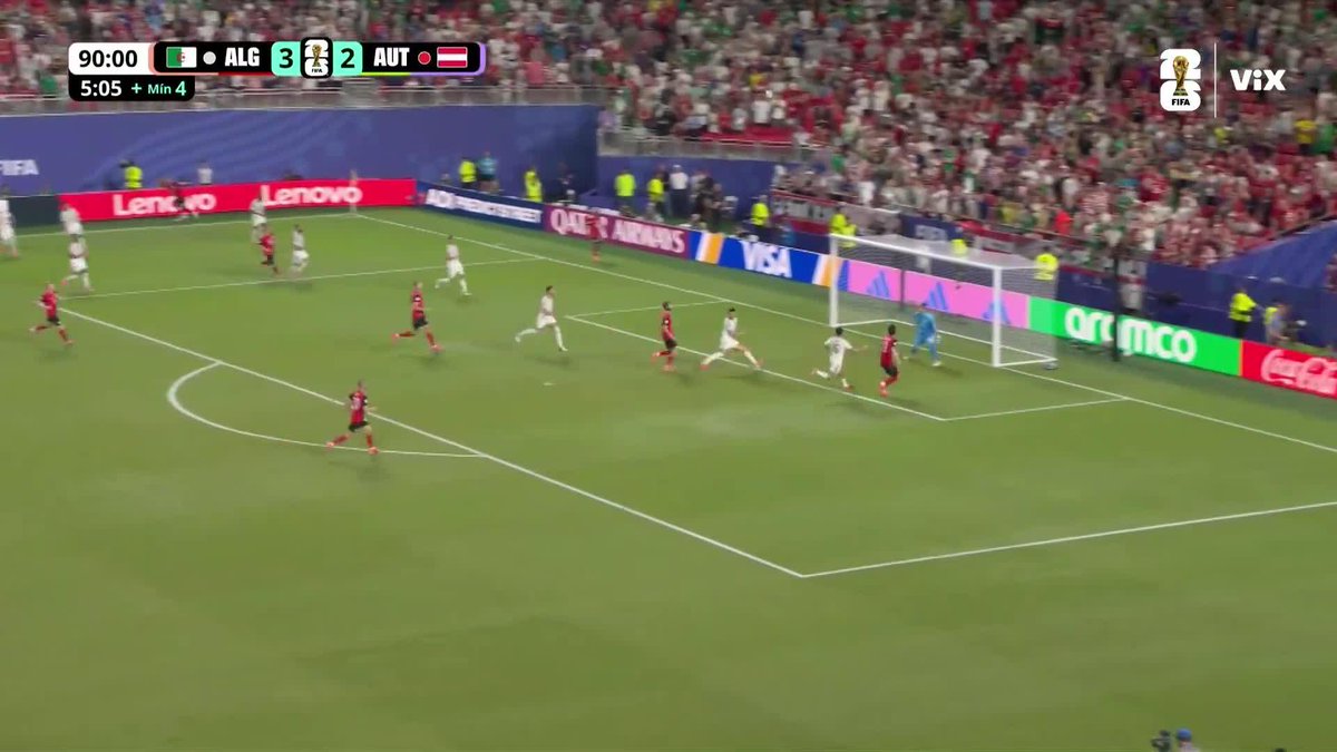 No mames Argelia metió gol al 93’ y con eso estaba eliminado Austria, pero Austria empató al 96’ y con ese gol de último minuto clasificaron las dos selecciones a 16vos de final. Es el mejor Mundial de la historia.