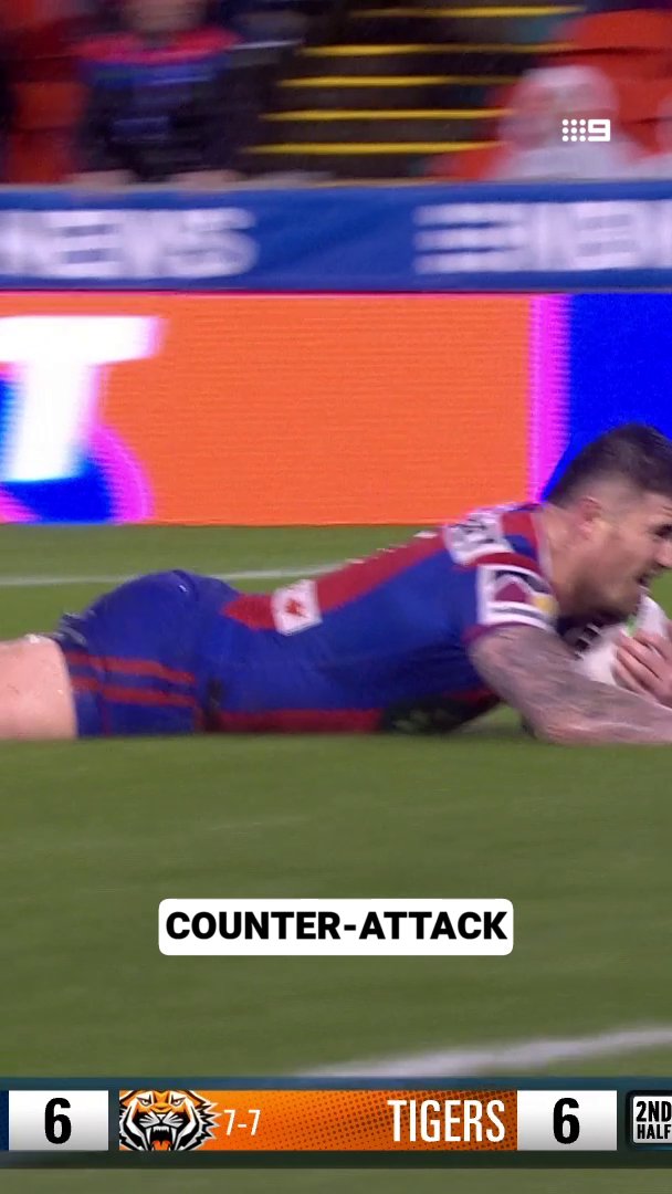 Long-range attack at it's Best! 🔥 #NRL