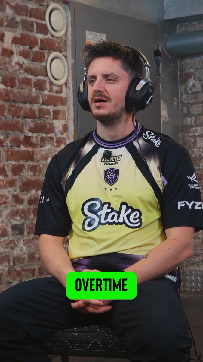 F****** bots took longer than expected 😂 ZywOo & Dan Madesclaire tried guess the word without listening 🙉