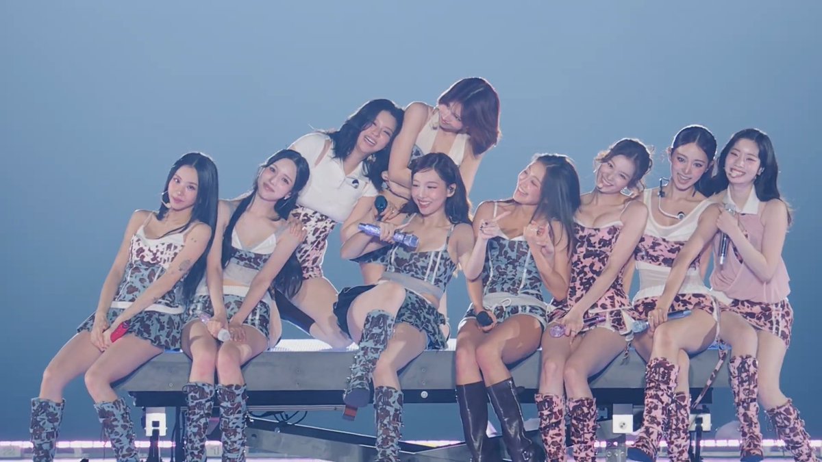 OT9 TWICE FAMILY MOMENT FOR TWICE JAPAN DEBUT 9TH ANNIVERSARY