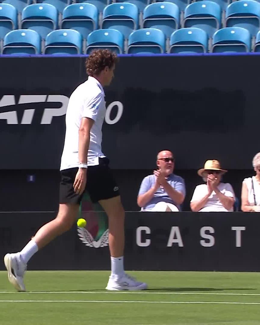 Humbert strikes first 💪 He takes the opening set 6-3 vs Bergs! #LexusEastbourneOpen
