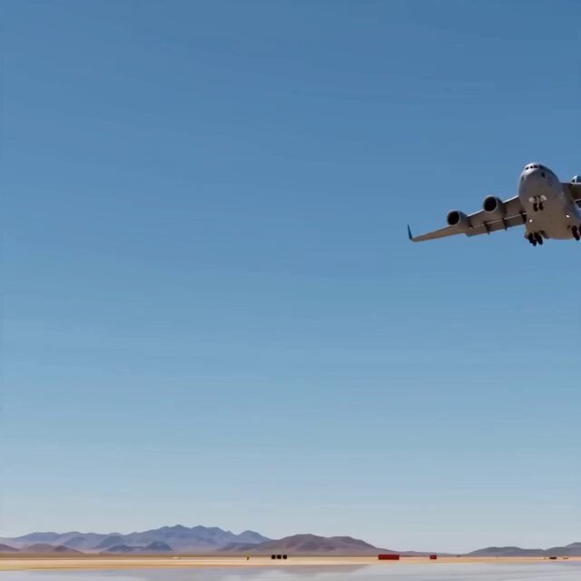 【世界初】軍用輸送機で空輸できるコンテナサイズの原子炉が誕生した。ミニバンより少し大きいだけで5MWを発電し約5000世帯分の電力を賄う。2026年2月にC-17で空輸されユタ州の空軍基地に設置され試運転が始まった。