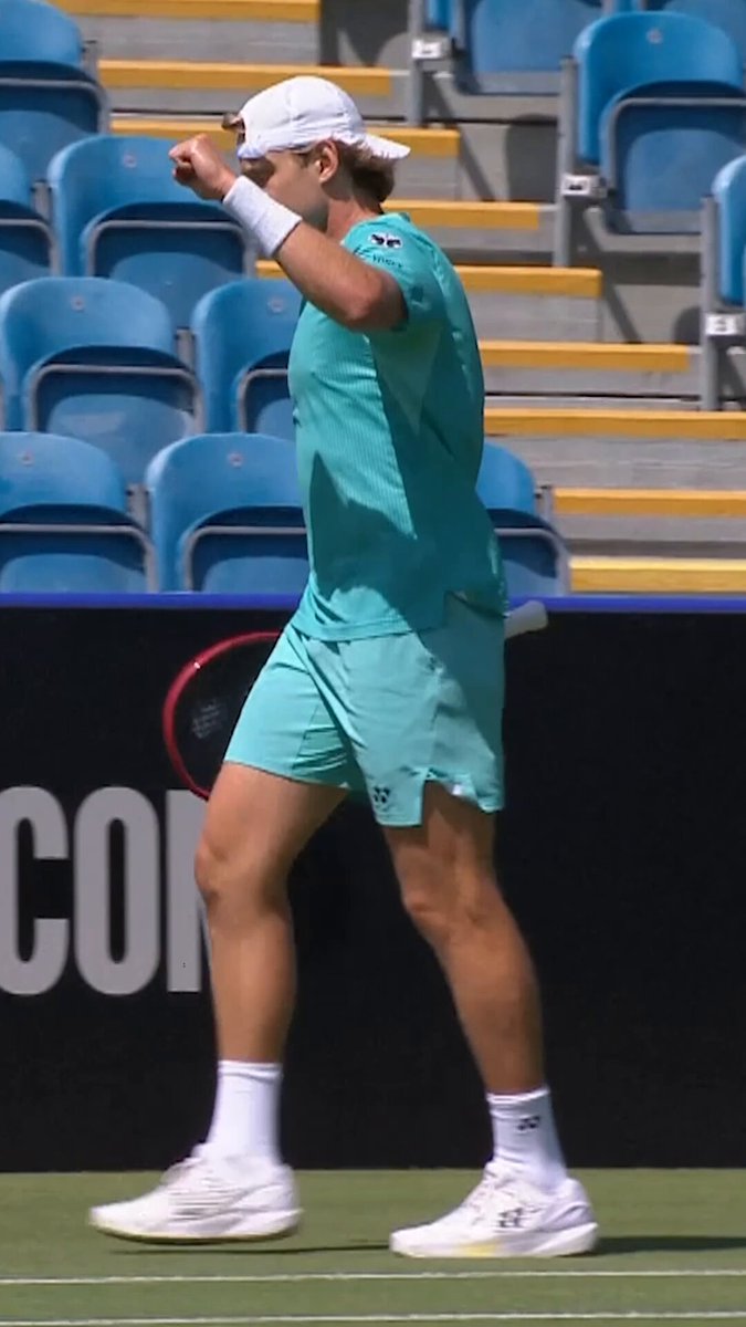 Bergs BRILLIANCE to break in the Eastbourne final 😮‍💨🔥 #LexusEastbourneOpen