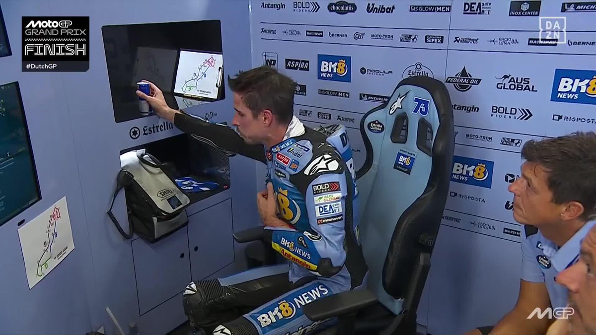 HONOR, HONOR Y HONOR Alex Márquez 🥹 Un tío que no puede ni quitarse el mono y que se ha marcado un CARRERÓN para acabar quinto ¡QUÉ LOCURA! 👏🏻👏🏻👏🏻 #DutchGP 🇳🇱 #MotoGP 🏁