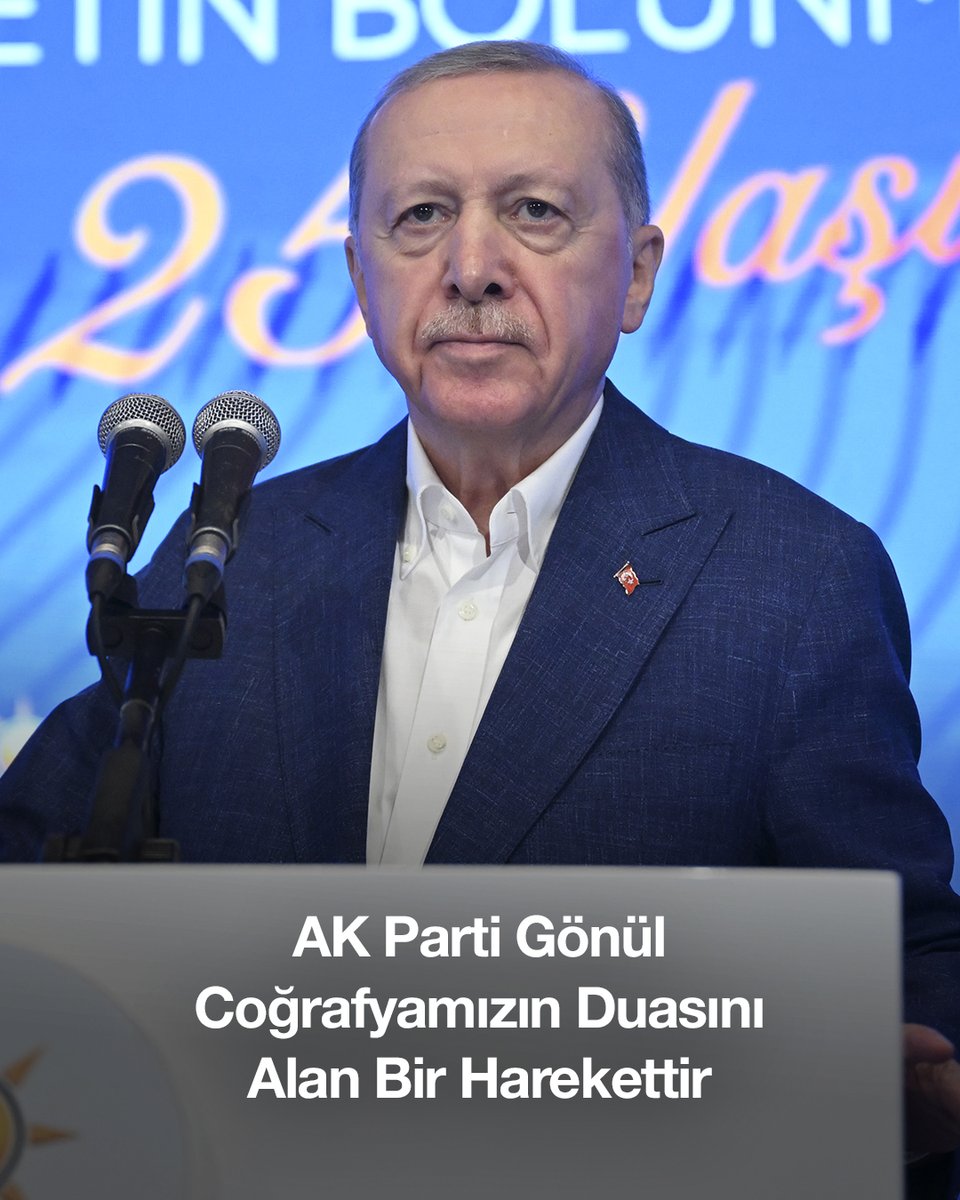 Nasıl Türkiye, Türkiye’den daha büyükse AK Parti de mensuplarından çok daha büyük bir harekettir. Biz sadece kendi insanımızın değil; gönül coğrafyamızdaki yüz milyonlarca kardeşimizin de duasını alan, desteğini alan bir hareketiz.