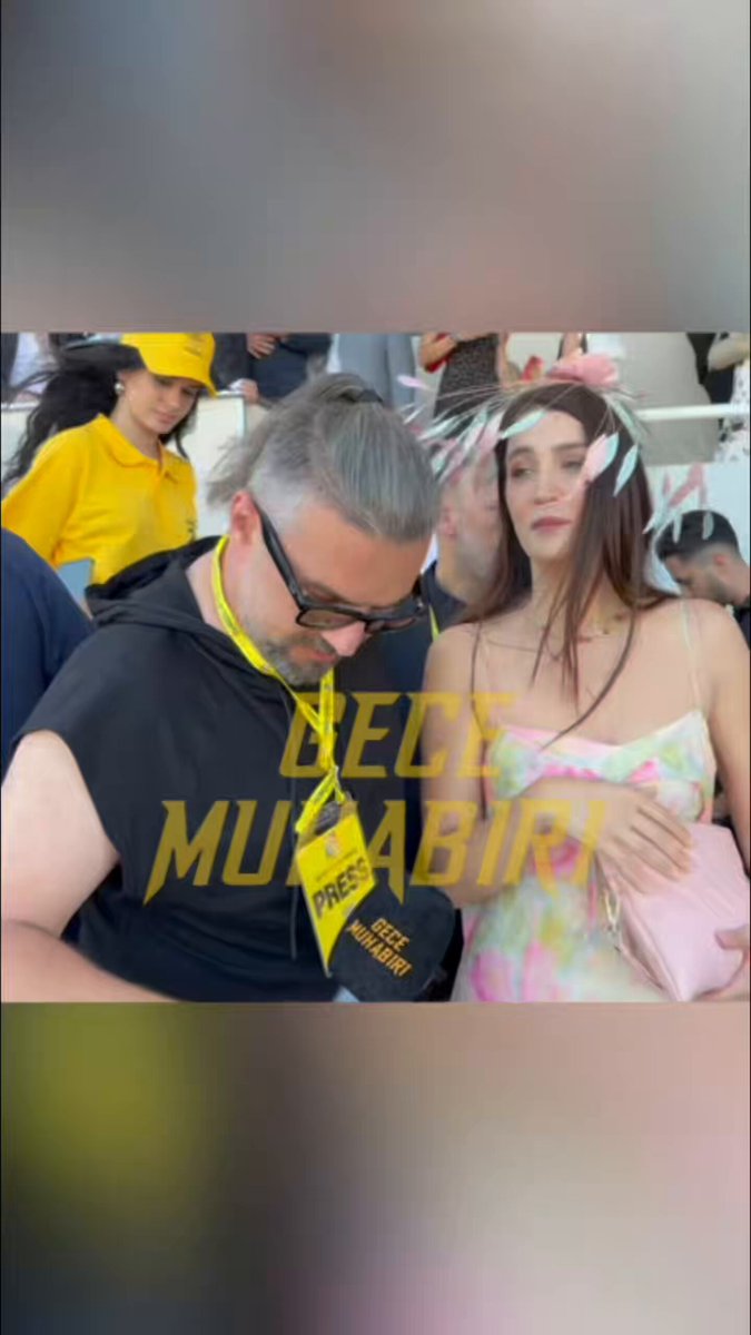Gazi Koşusu 100. Yıl yarışlarına şipidak terlikleri ile damga vuran Ceren Benderlioğlu, başına gelen taliksizlikler zincirini Gece Muhabiri Samet Aday’a anlattı.🤗🤭😇 #cerenbenderlioğlu #gazikoşusu #terlik