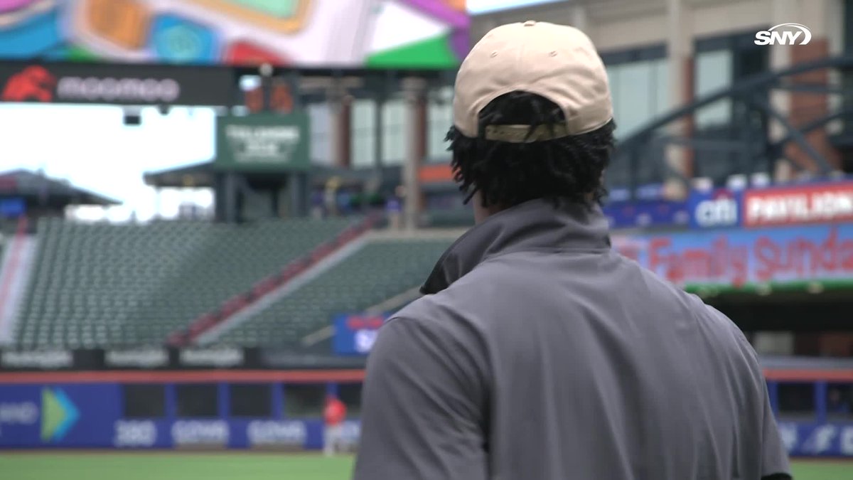 OG Anunoby takes in the scene at Citi Field as he prepares for today's first pitch
