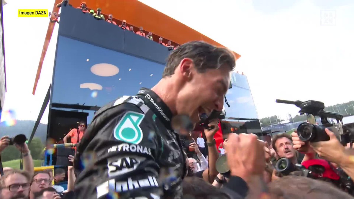 TEAMM 🌟🩶 Kimi with the water gun 😂😅
