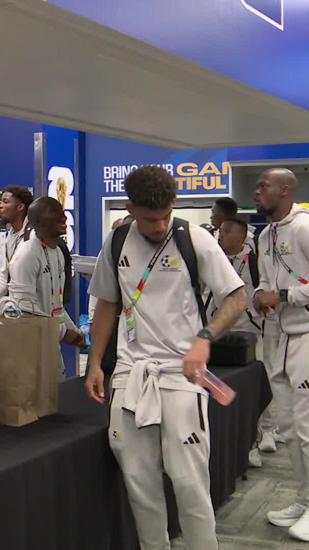 Fully focused and locked in 🗣️🗣️ Bafana Bafana are all about business in Los Angeles 🇿🇦 #DStvFIFAWorldCup2026 | #EverythingCanWait