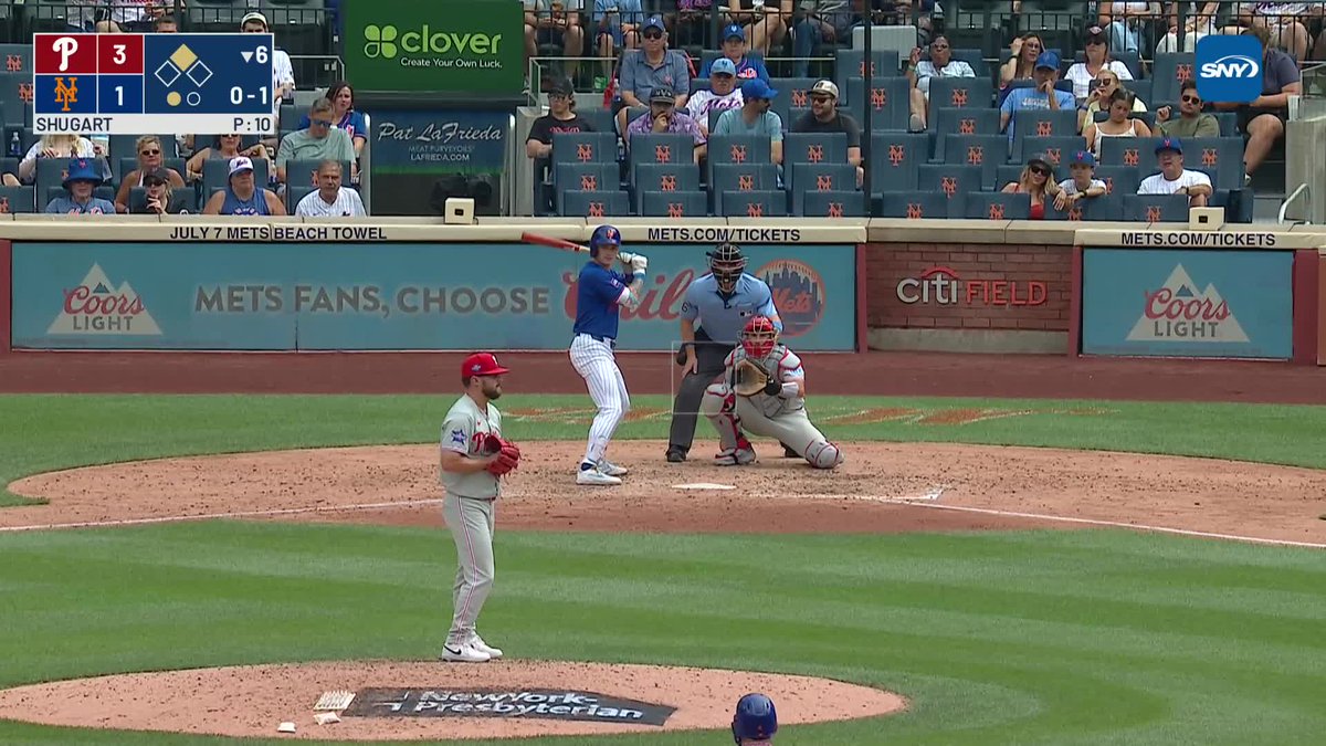 A.J. Ewing ties the game with a pinch-hit, two-run shot! 💥