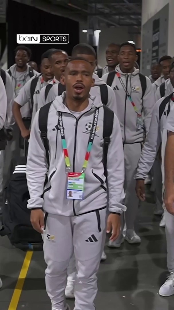 🇿🇦🎶 لاعبو منتخب جنوب إفريقيا يصنعون أجواءً استثنائية عند دخولهم إلى الملعب 🔥👏 📦 اشترك الآن 👇 🔗 📱 #كأس_العالم2026 | #مونديال2026 | #كأس_العالم #FIFAWorldCup2026 | #FIFAWorldCup | #beINWC26