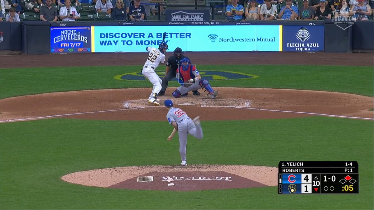 Yeli gets one back...and the Brewers now have the bases loaded in extras Tune in live: