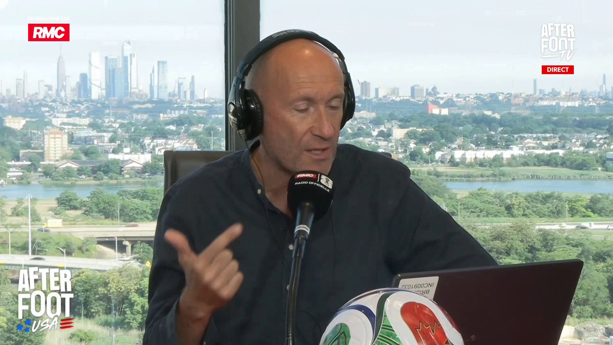 🇨🇦🎙️ Pierre Barrieu, directeur de la performance à la fédé canadienne : "Je n'ai pas peur de le dire, Jonathan David est le joueur le plus intelligent que j'ai vu dans ma carrière."