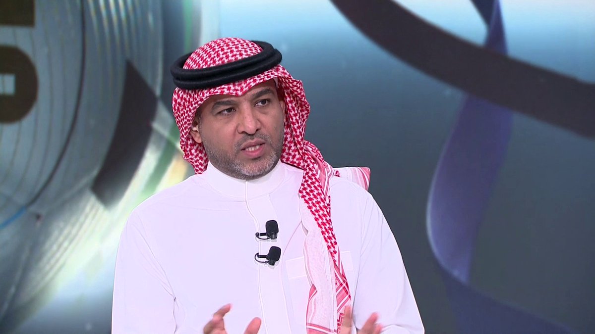 عبده عطيف: الظهور وقت الإخفاقات جزء من شخصية القائد الشجاع.كان يجب على اتحاد كرة القدم تقديم الاعتذار بعد الإخفاق في كأس العالم.👀