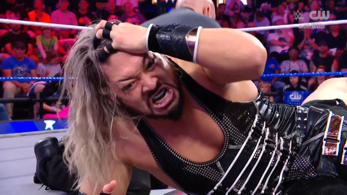 This match has been BRUTAL! 😲 Naraku NEARLY scored the pin!