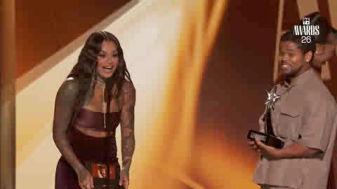 Best Female R&B/Pop Artist Kehlani #BETAwards