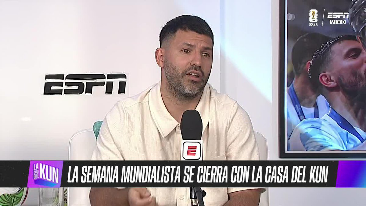 😆 "NO VENGO MÁS, DIJE" El Kun Agüero contó una anécdota con Bielsa y Cambiasso cuando fue sparring de la Selección. 🤟🏻 #ESPNMundial | #LaCasaDelKun 📺 Mirá los mejores partidos de la #FIFAWorldCup por ESPN, en el Plan Premium de #DisneyPlus