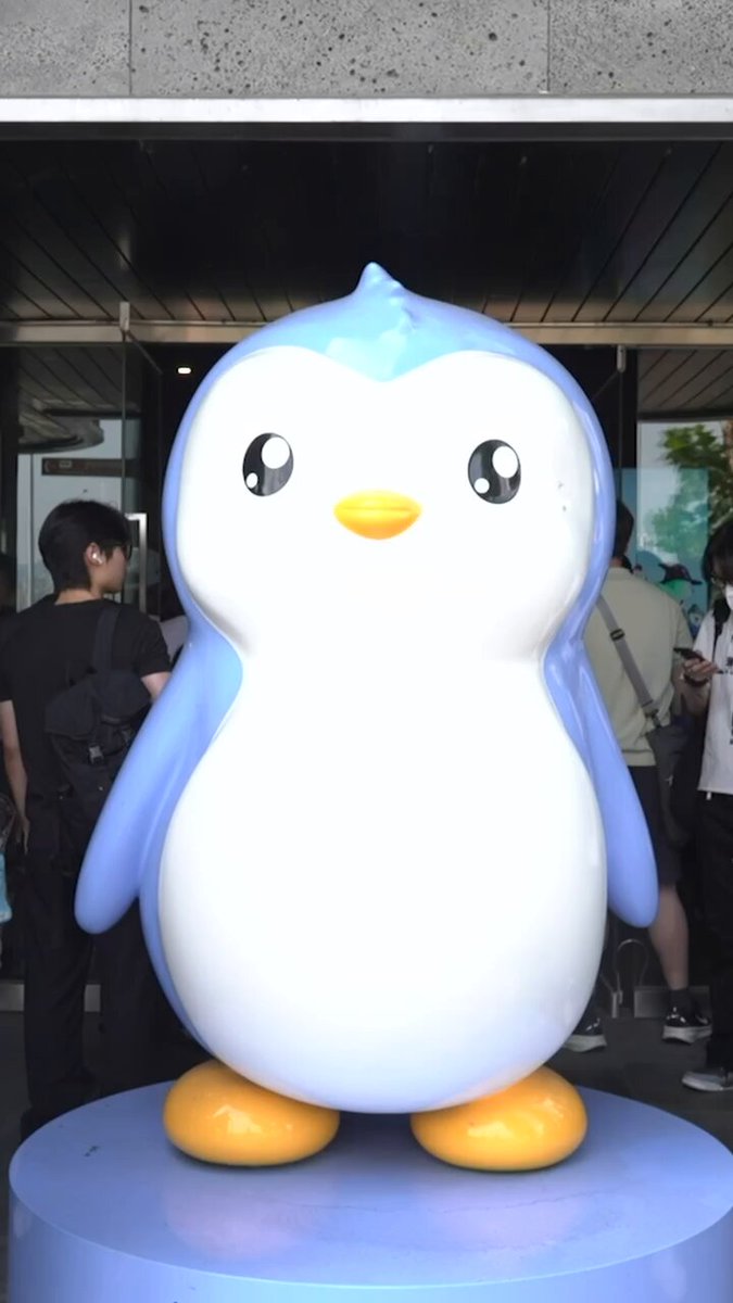 Seoul showed up for the Huddle 🇰🇷 Pudgy Penguins brought together a night of connection, culture, and community. Huge shoutout to WEPLE OFFICIAL, ONE EARTH ☝️🌍, and Rosa 👑 for helping make this happen.